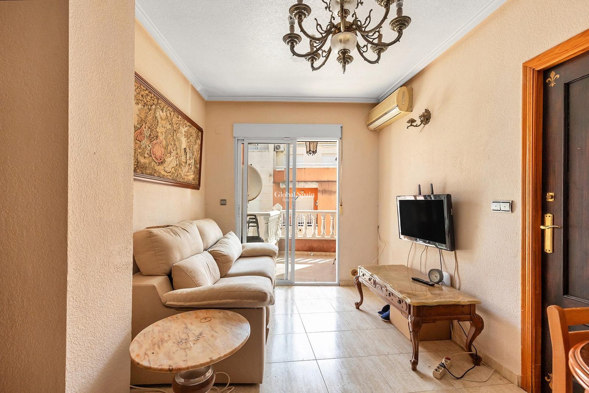 Odsprzedaż - Apartament -
TORREVIEJA - Estacion de autobuses