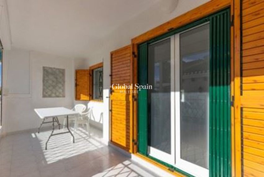 Odsprzedaż - Apartament -
TORREVIEJA - La Mata