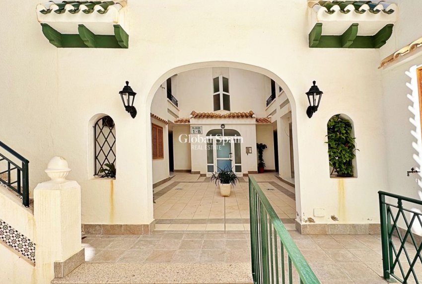 Odsprzedaż - Apartament -
TORREVIEJA - La Mata