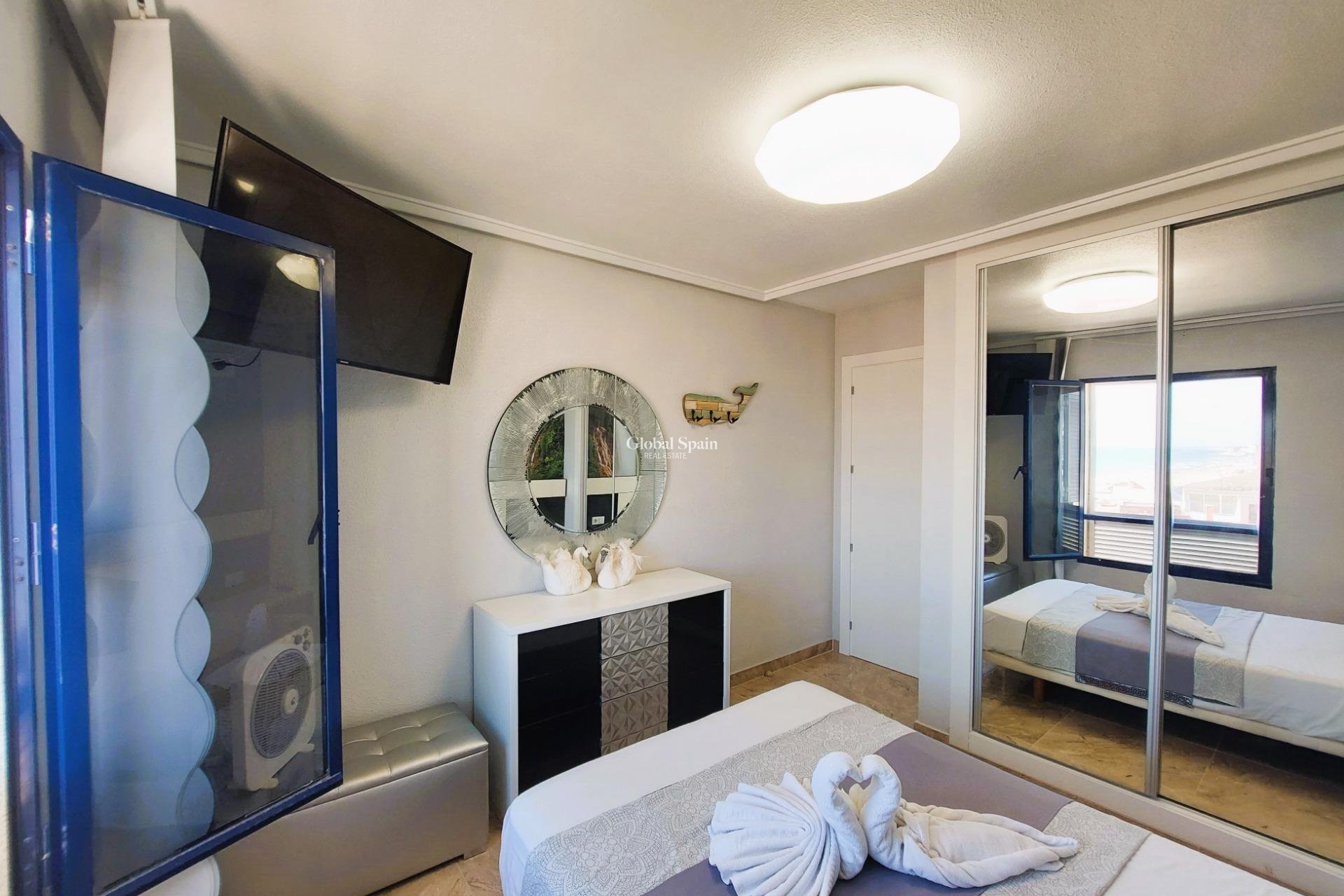 Odsprzedaż - Apartament -
TORREVIEJA - La Mata