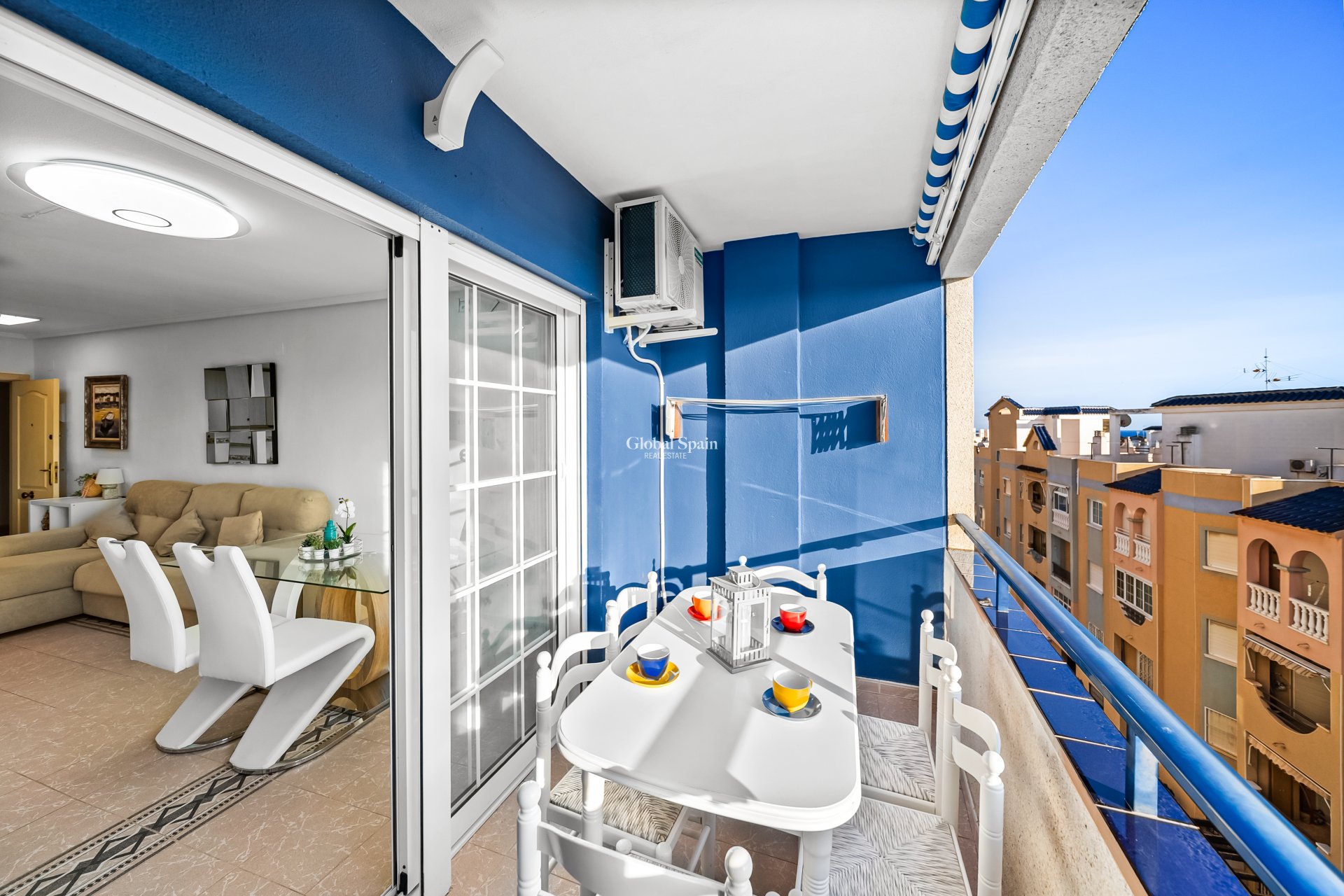 Odsprzedaż - Apartament -
TORREVIEJA - La Mata