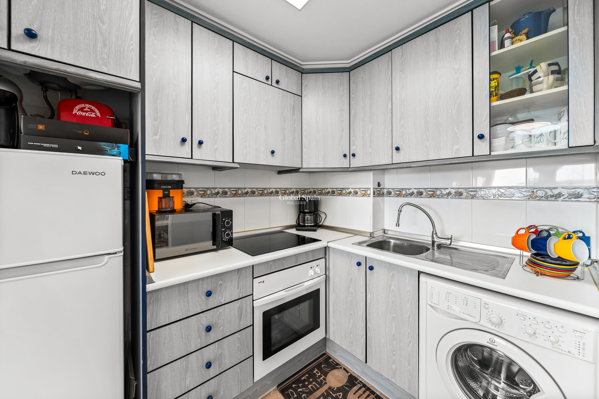 Odsprzedaż - Apartament -
TORREVIEJA - La Mata