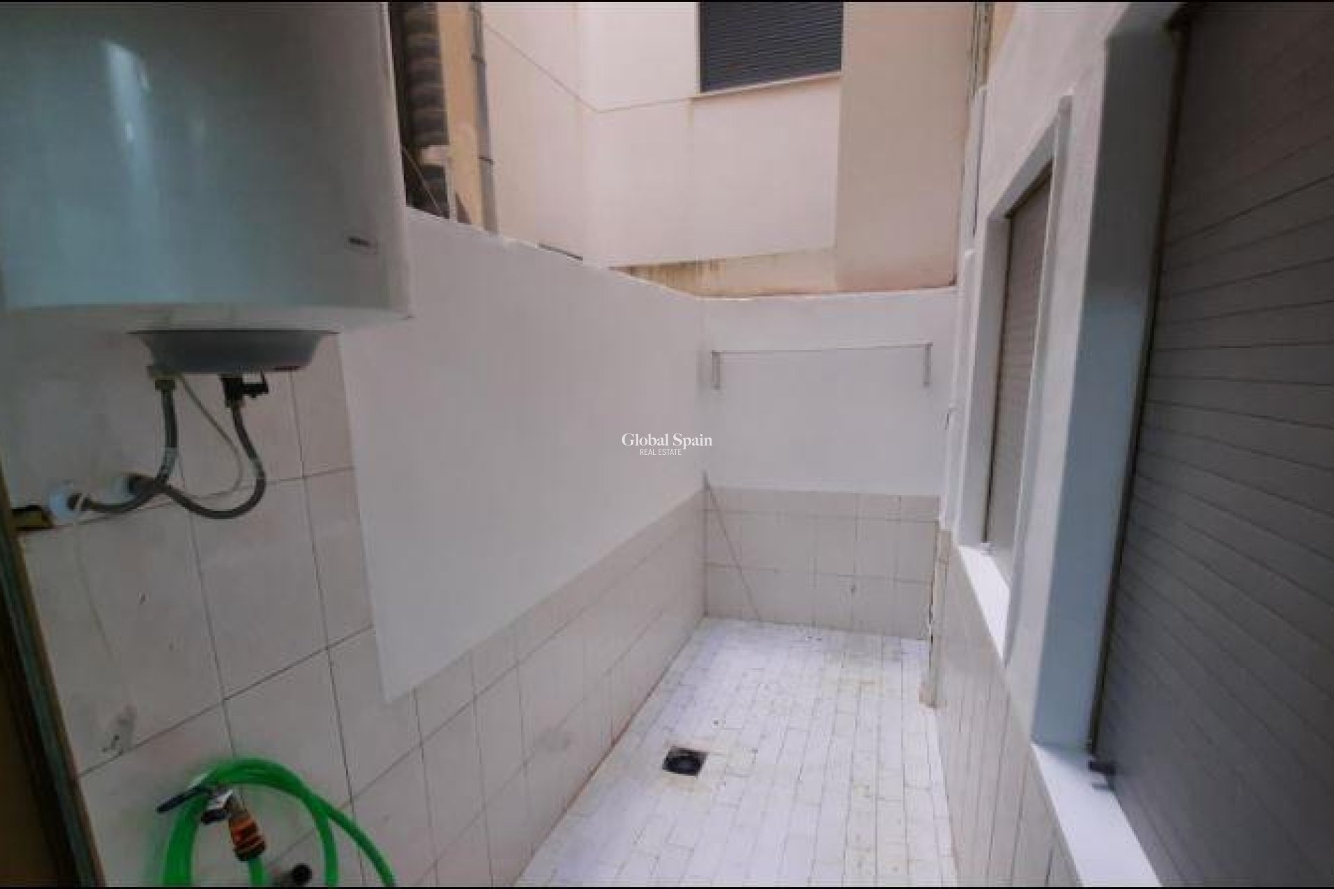 Odsprzedaż - Apartament -
TORREVIEJA - La Mata