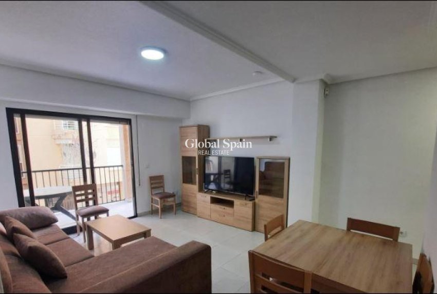 Odsprzedaż - Apartament -
TORREVIEJA - La Mata