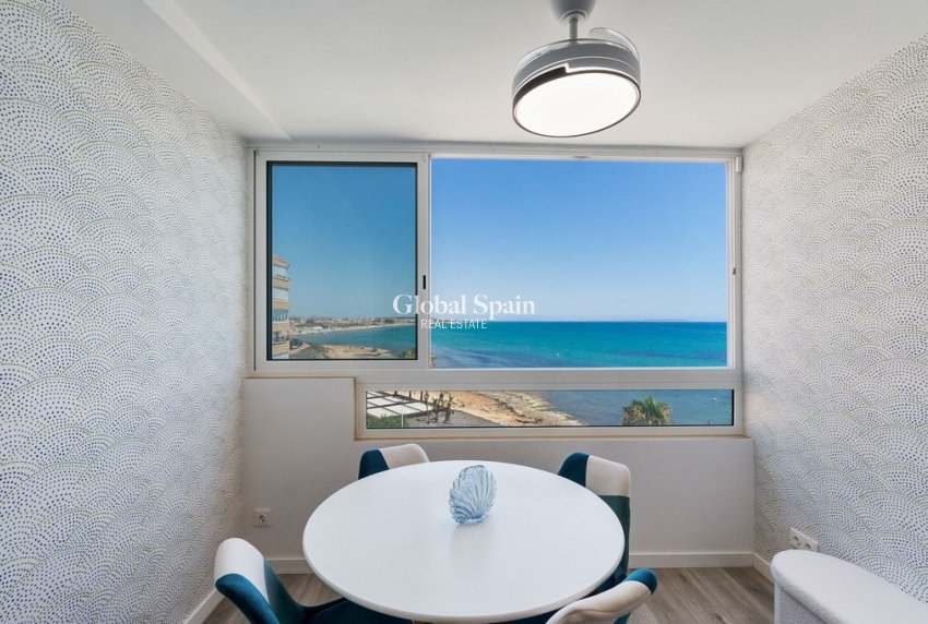 Odsprzedaż - Apartament -
TORREVIEJA - La Mata