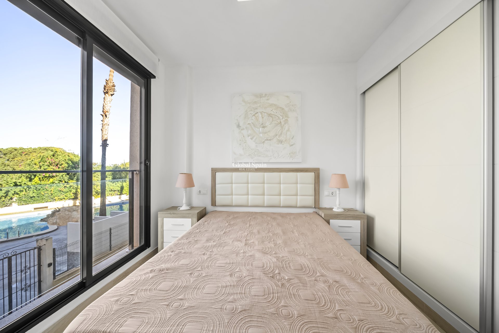 Odsprzedaż - Apartament -
TORREVIEJA - La Mata