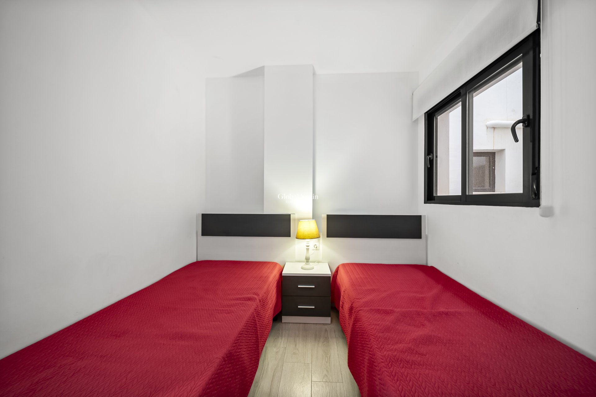 Odsprzedaż - Apartament -
TORREVIEJA - La Mata