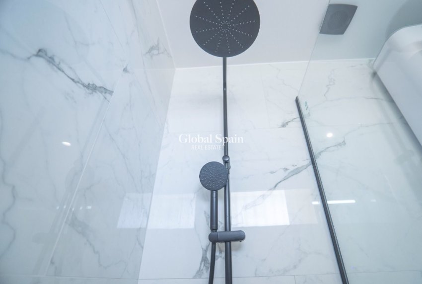 Odsprzedaż - Apartament -
TORREVIEJA - La Veleta