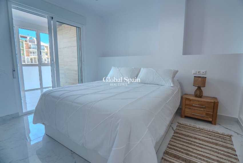Odsprzedaż - Apartament -
TORREVIEJA - La Veleta