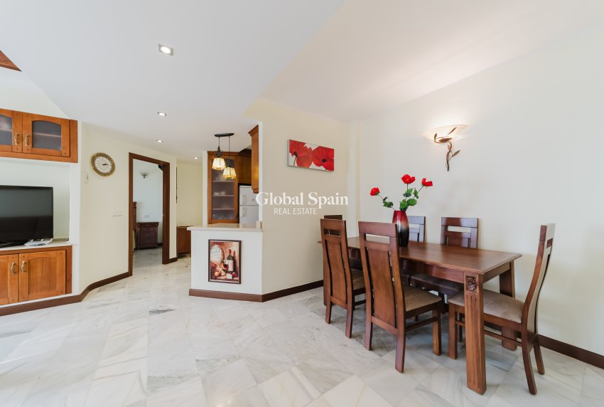 Odsprzedaż - Apartament -
TORREVIEJA - Playa de los locos