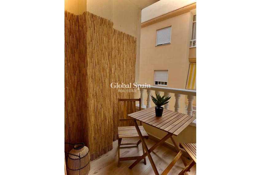 Odsprzedaż - Apartament -
TORREVIEJA - Playa de los Locos