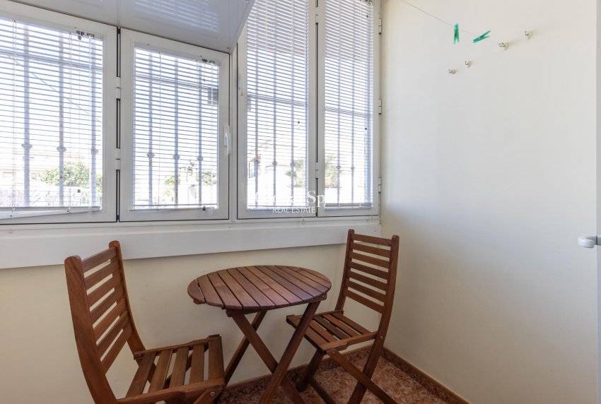 Odsprzedaż - Apartament -
TORREVIEJA - Playa de los locos