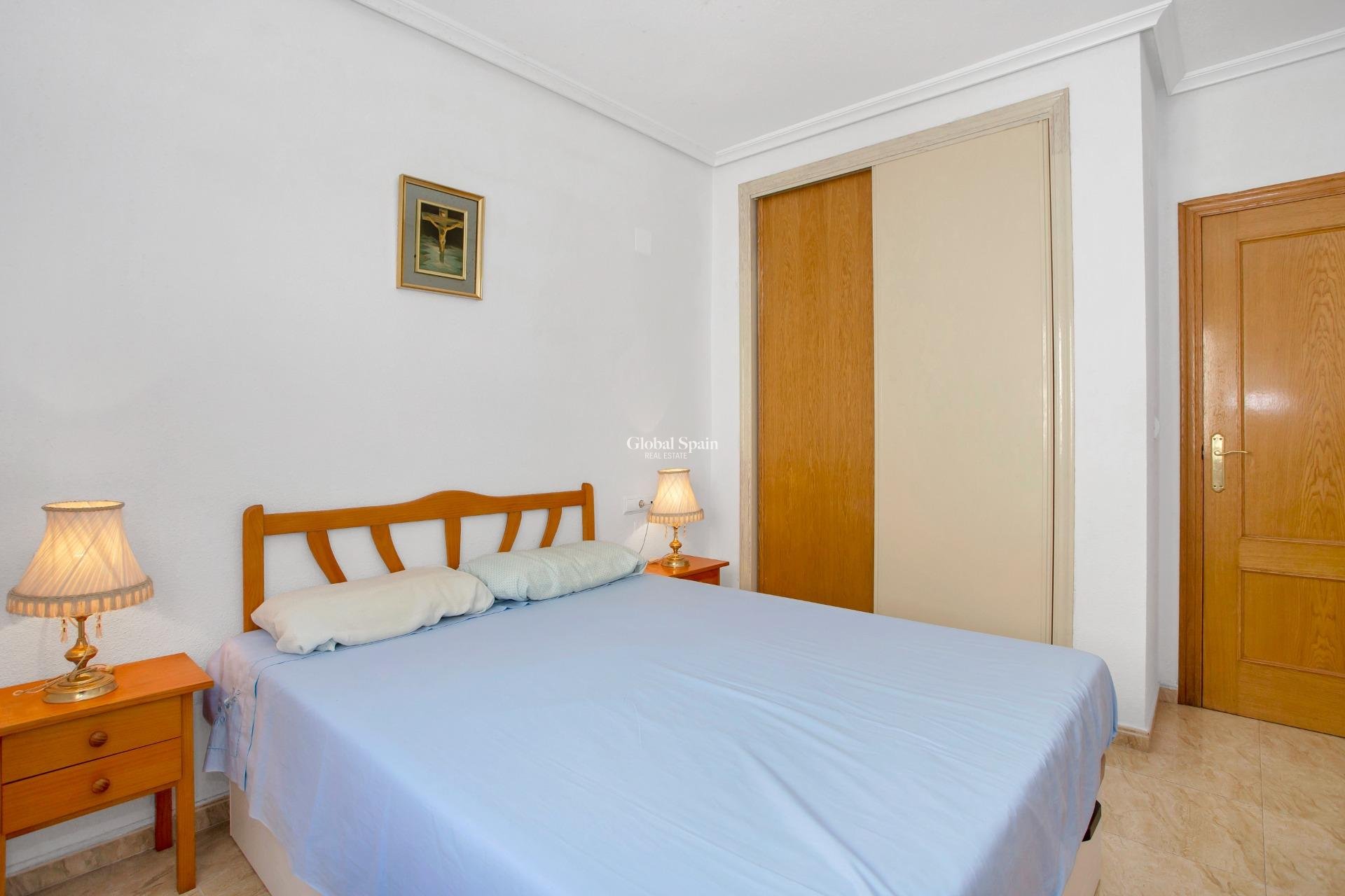 Odsprzedaż - Apartament -
TORREVIEJA - Playa de los locos