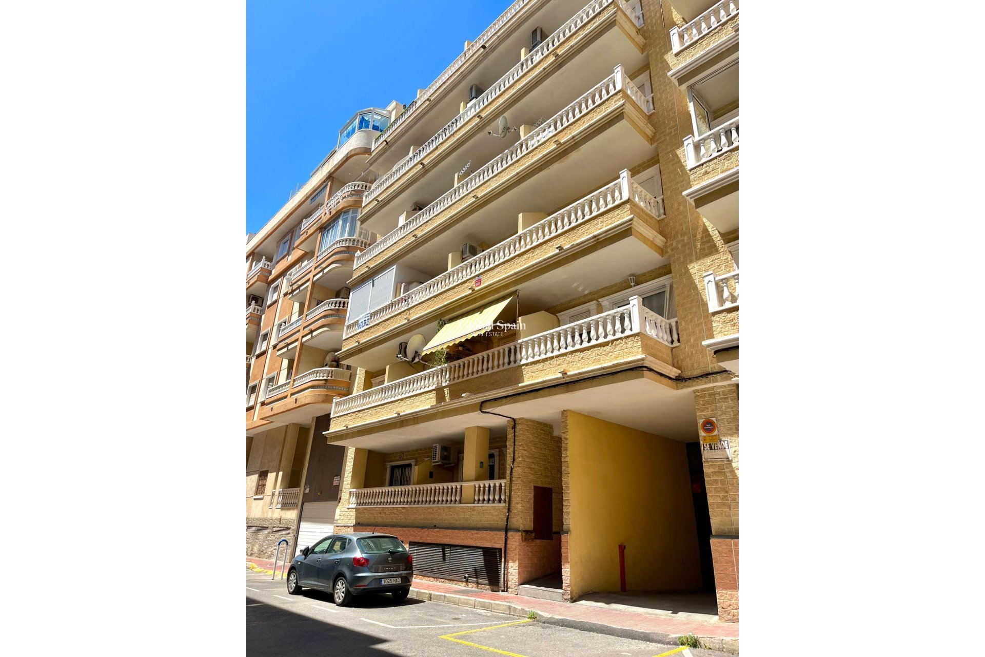 Odsprzedaż - Apartament -
TORREVIEJA - Playa de los locos