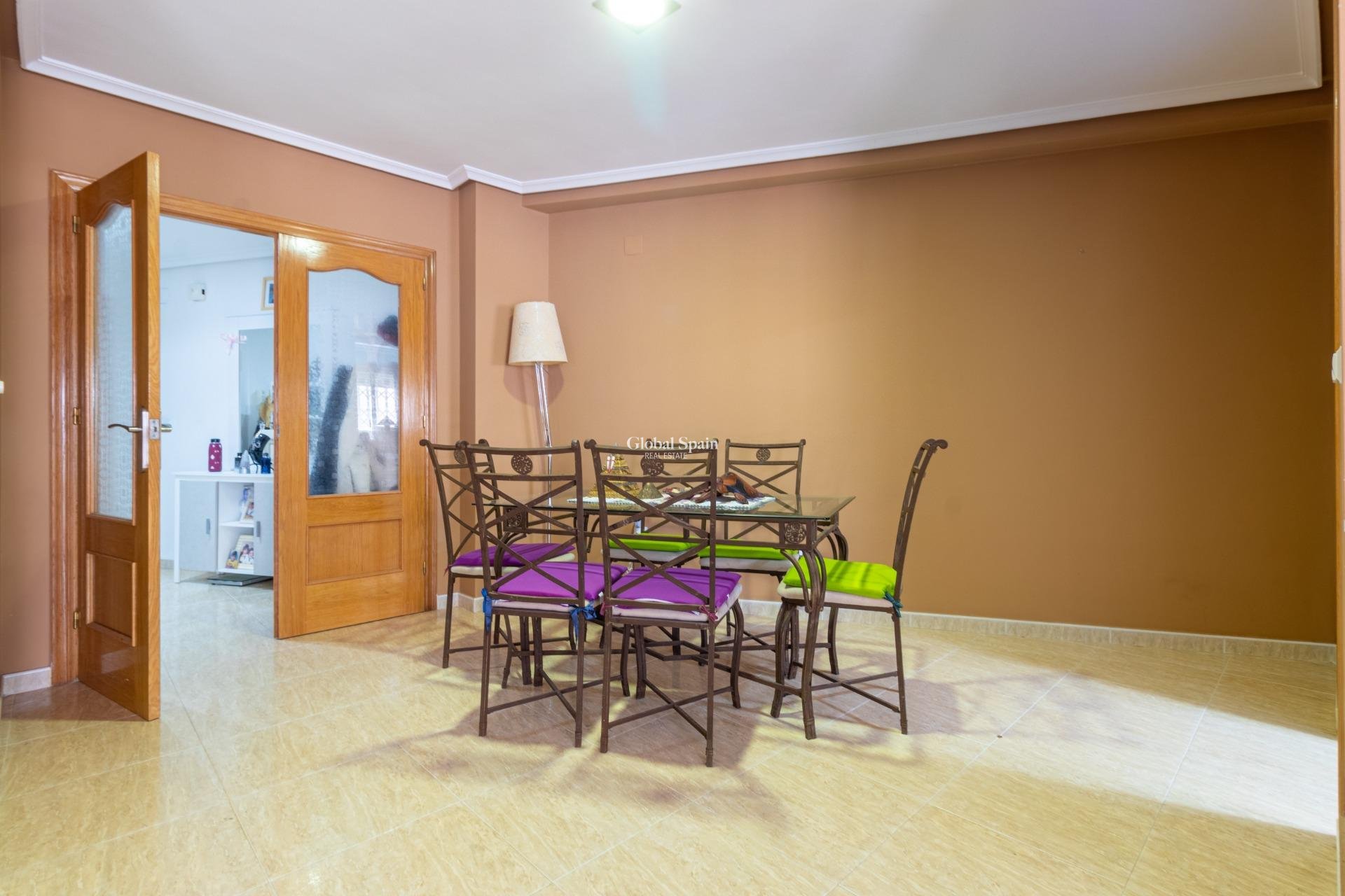 Odsprzedaż - Apartament -
TORREVIEJA - Playa de los locos