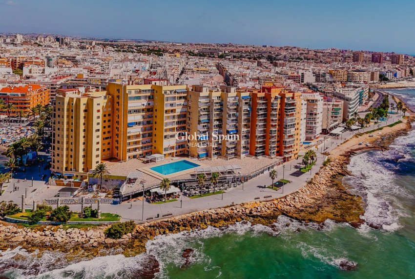 Odsprzedaż - Apartament -
TORREVIEJA - Playa del cura