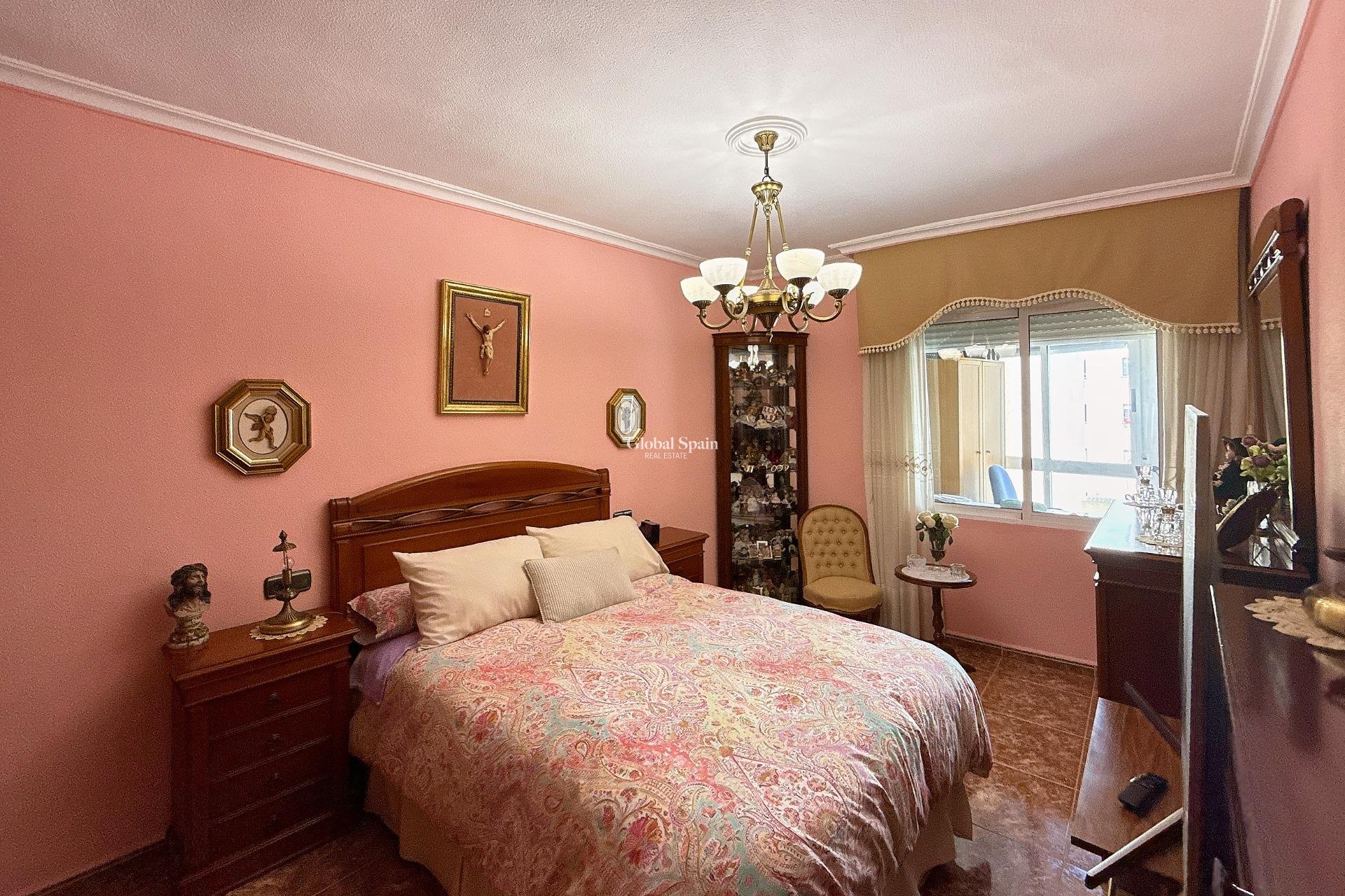 Odsprzedaż - Apartament -
TORREVIEJA - Playa del cura