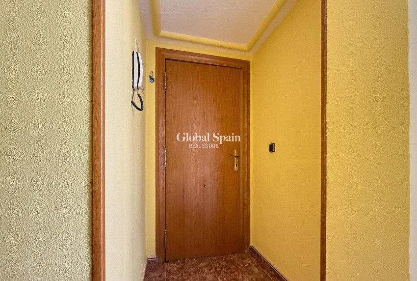 Odsprzedaż - Apartament -
TORREVIEJA - Playa del cura