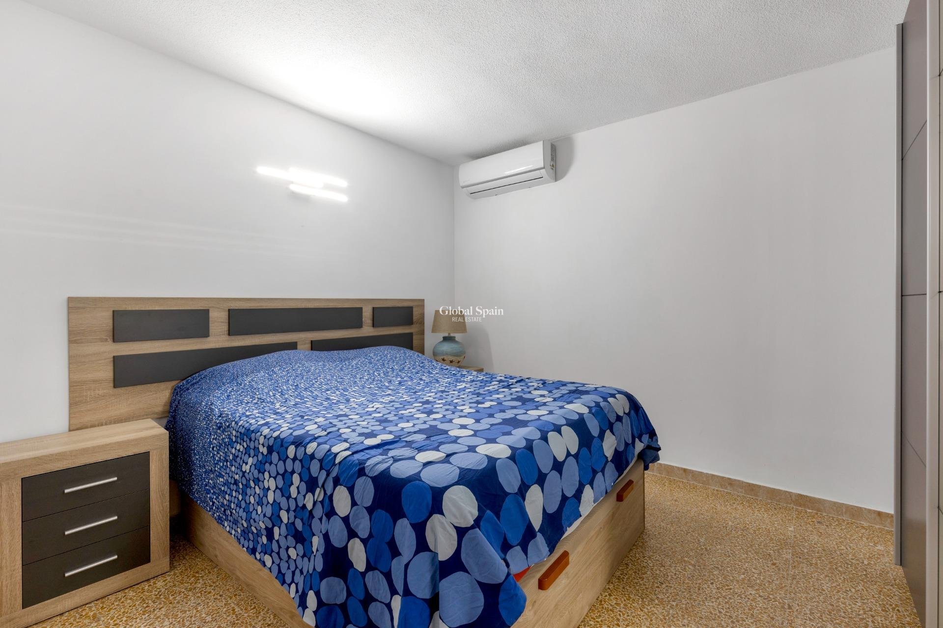 Odsprzedaż - Apartament -
TORREVIEJA - Playa del cura