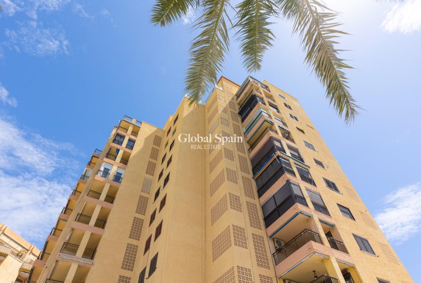 Odsprzedaż - Apartament -
TORREVIEJA - Playa del cura