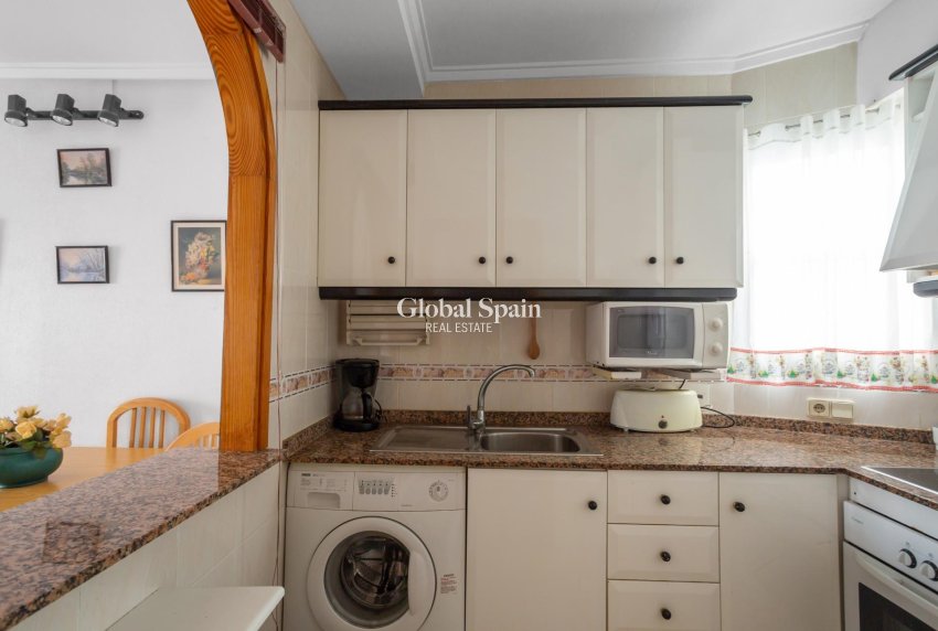 Odsprzedaż - Apartament -
TORREVIEJA - Playa del cura