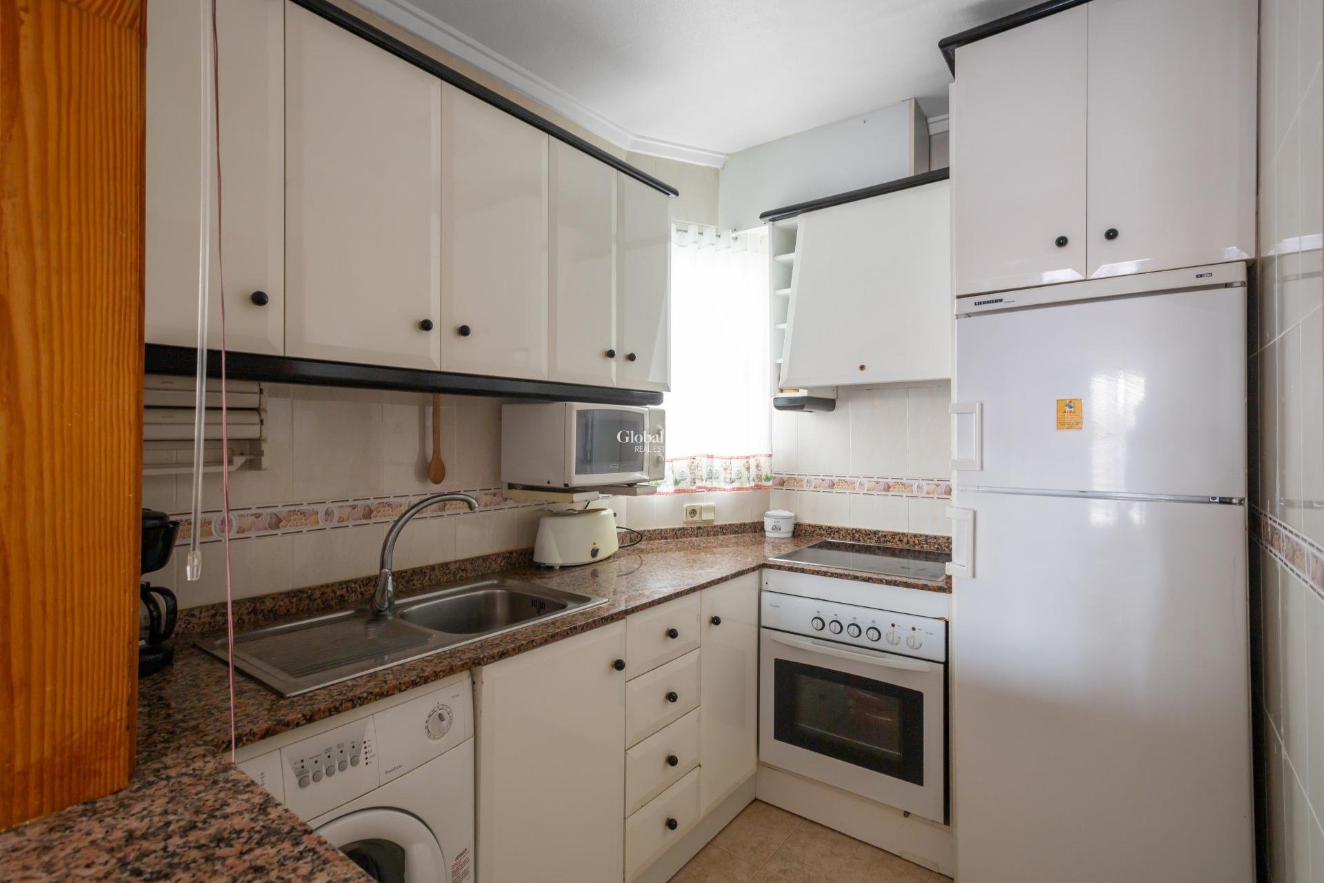 Odsprzedaż - Apartament -
TORREVIEJA - Playa del cura