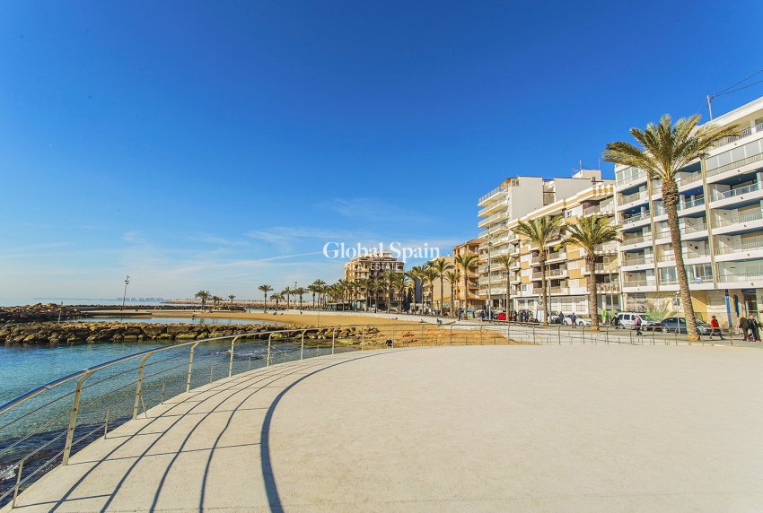 Odsprzedaż - Apartament -
TORREVIEJA - Playa del cura
