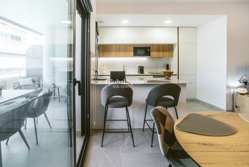 Odsprzedaż - Apartament -
TORREVIEJA - Playa del Cura