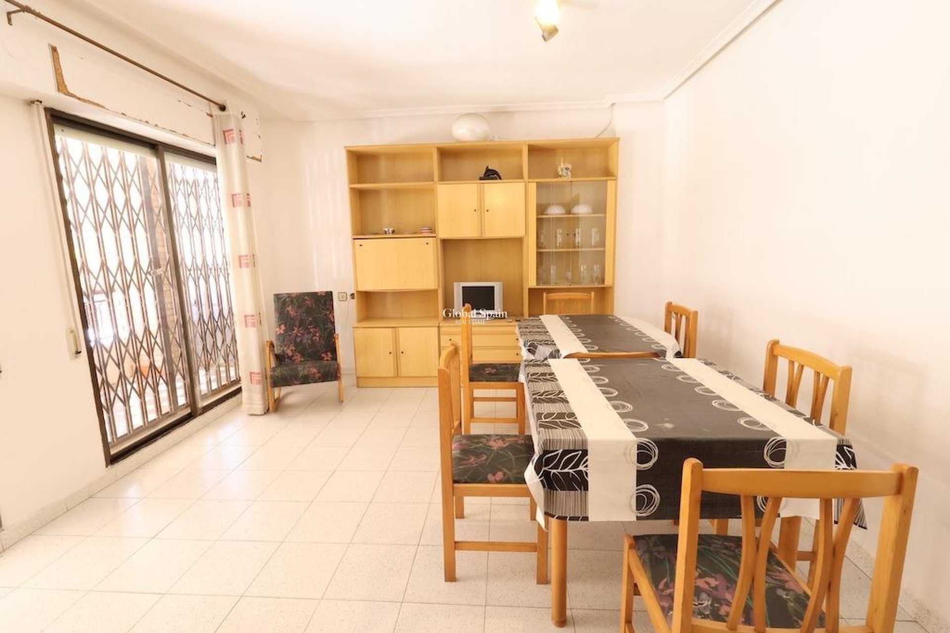 Odsprzedaż - Apartament -
TORREVIEJA - Playa del cura