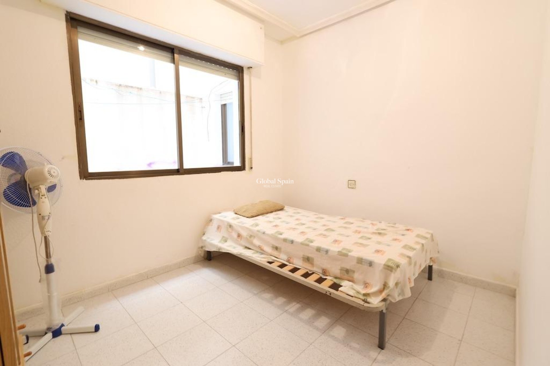 Odsprzedaż - Apartament -
TORREVIEJA - Playa del cura