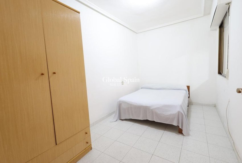 Odsprzedaż - Apartament -
TORREVIEJA - Playa del cura
