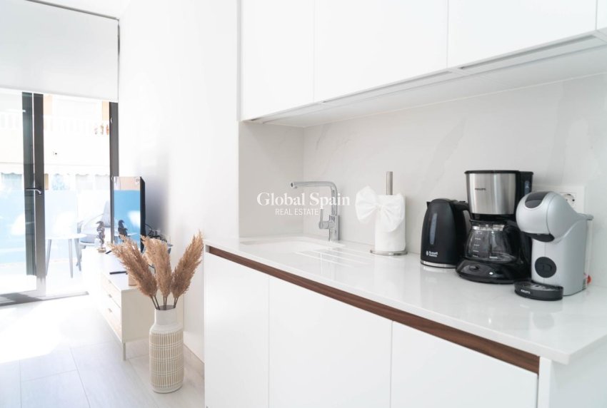 Odsprzedaż - Apartament -
TORREVIEJA - Playa del cura