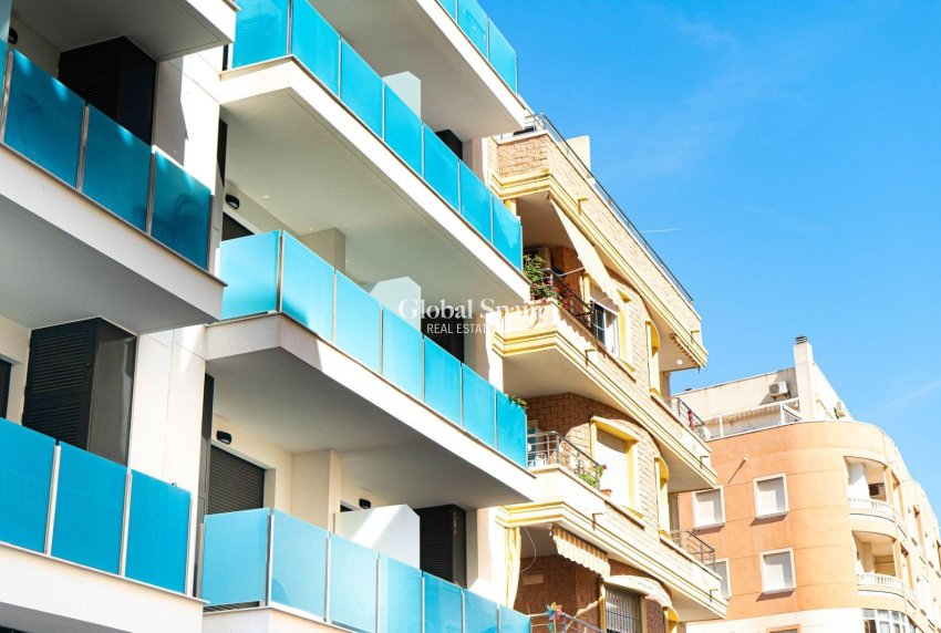 Odsprzedaż - Apartament -
TORREVIEJA - Playa del cura