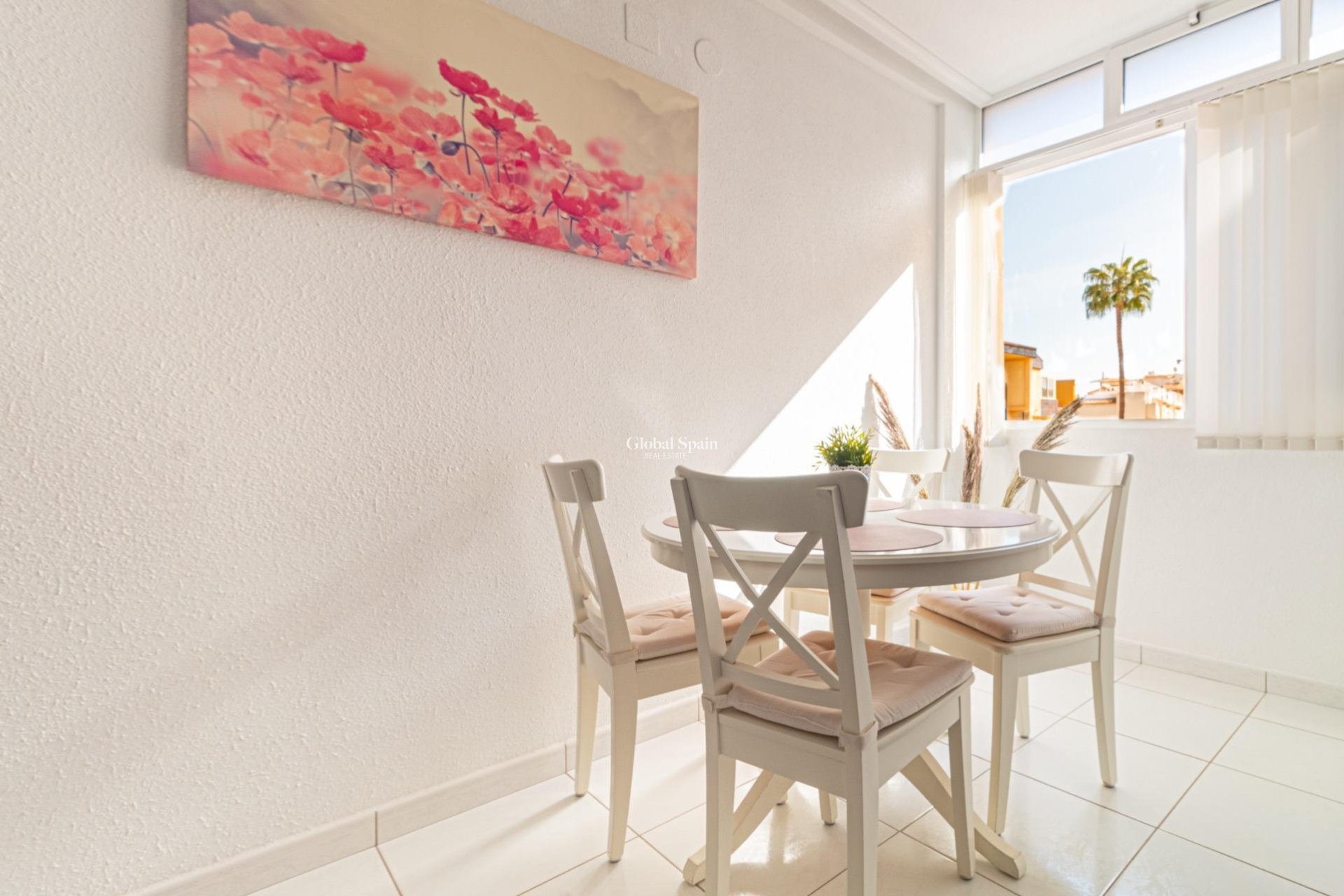 Odsprzedaż - Apartament -
TORREVIEJA - Punta prima