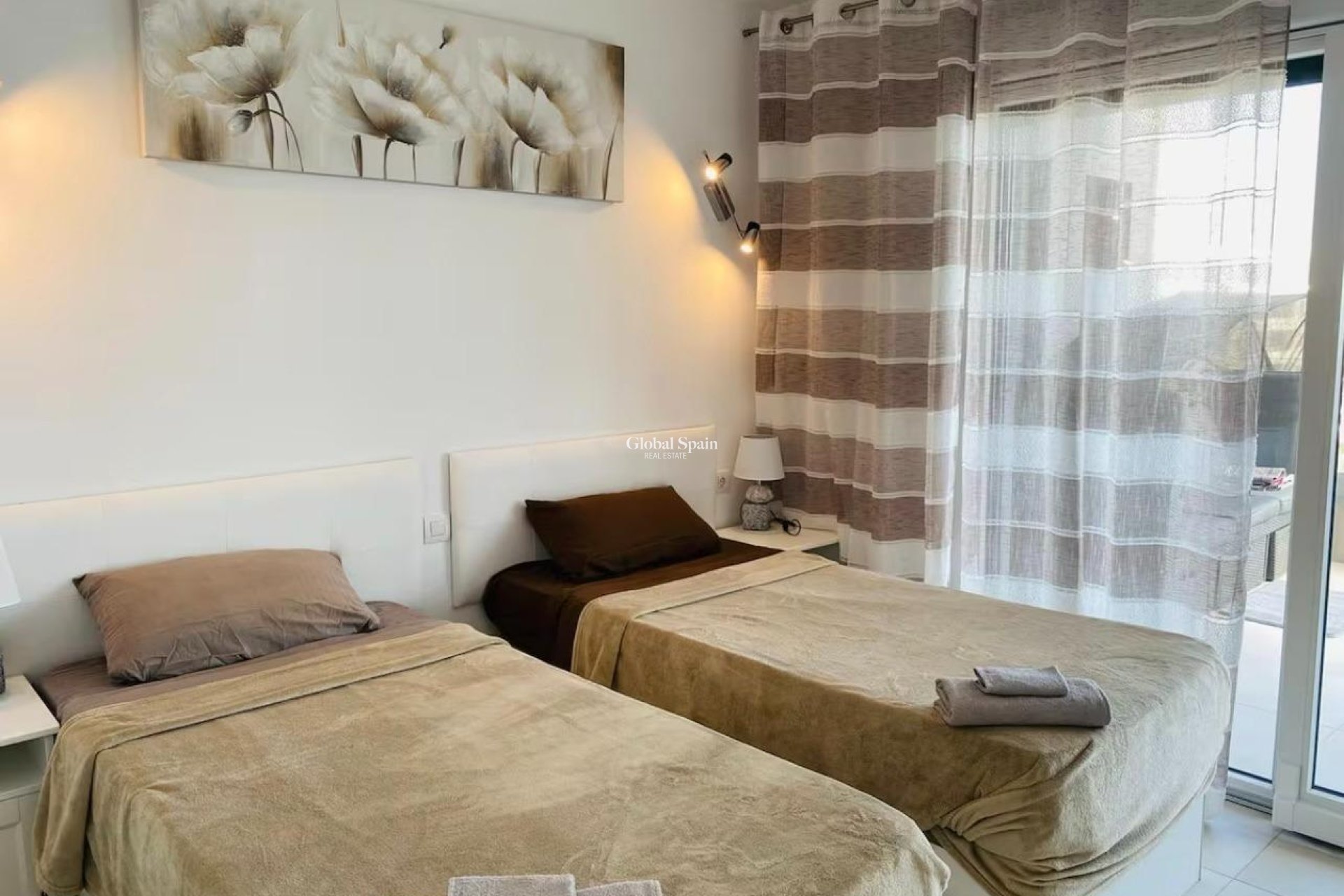 Odsprzedaż - Apartament -
TORREVIEJA - Punta Prima