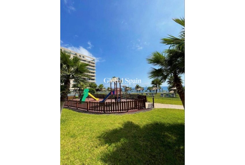 Odsprzedaż - Apartament -
TORREVIEJA - Punta Prima