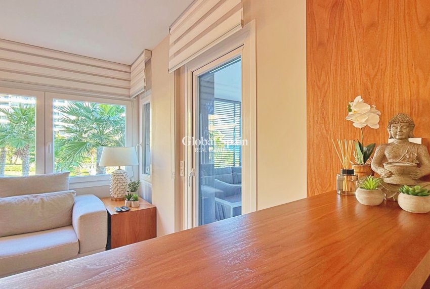 Odsprzedaż - Apartament -
TORREVIEJA - Punta Prima