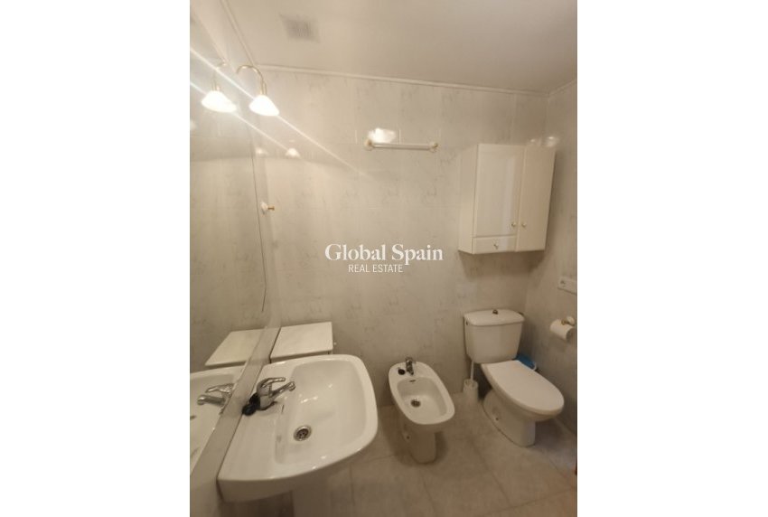 Odsprzedaż - Apartament -
TORREVIEJA - Torreblanca