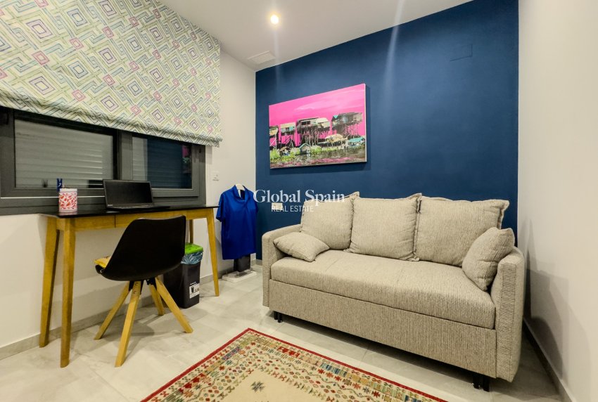 Odsprzedaż - Apartament -
TORREVIEJA - Torrevieja