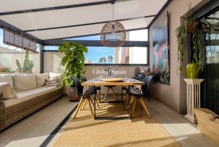 Odsprzedaż - Apartament -
TORREVIEJA - Torrevieja