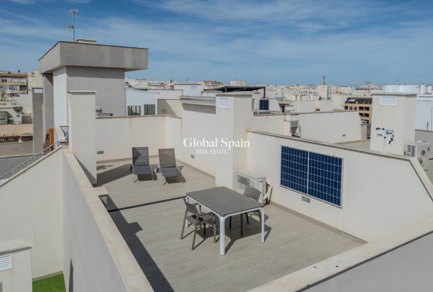 Odsprzedaż - Apartament -
TORREVIEJA - Torrevieja