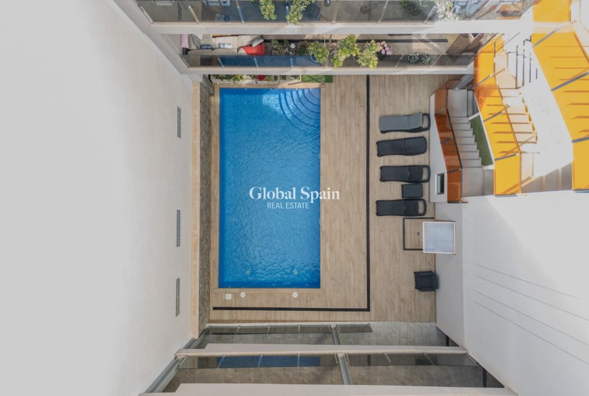 Odsprzedaż - Apartament -
TORREVIEJA - Torrevieja