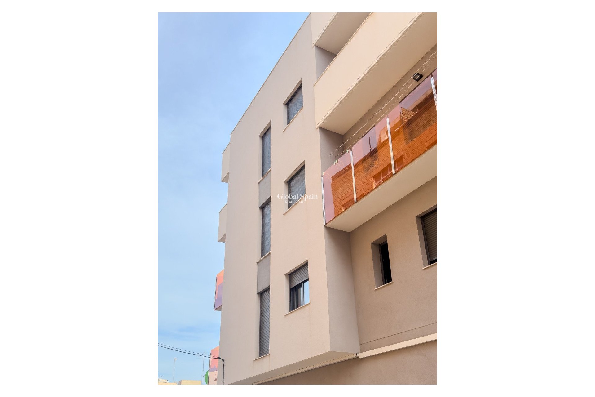 Odsprzedaż - Apartament -
TORREVIEJA - Torrevieja