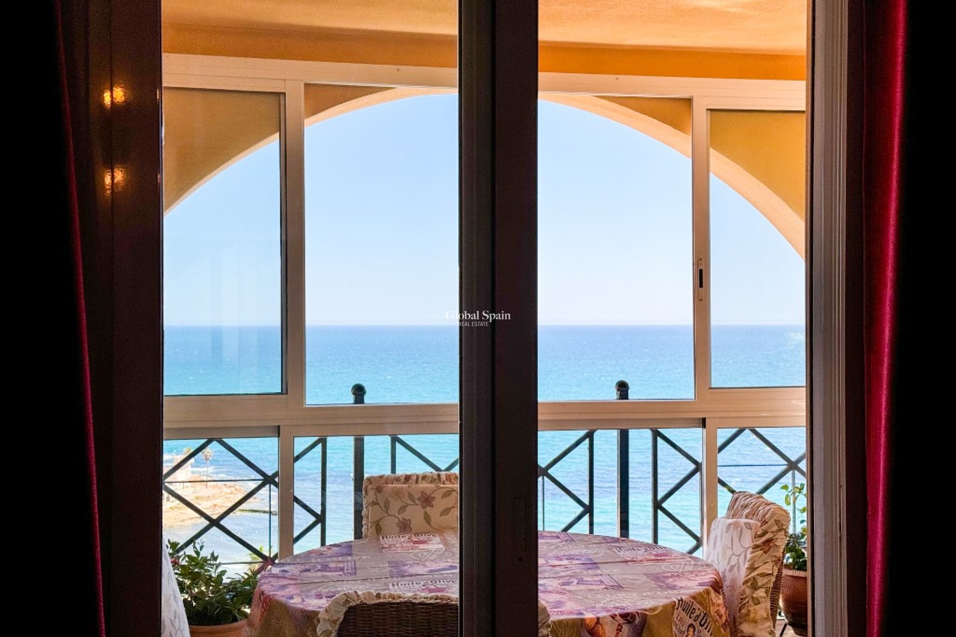 Odsprzedaż - Apartament -
TORREVIEJA - Torrevieja