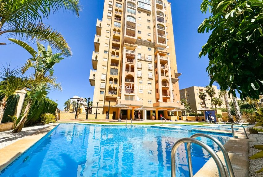 Odsprzedaż - Apartament -
TORREVIEJA - Torrevieja
