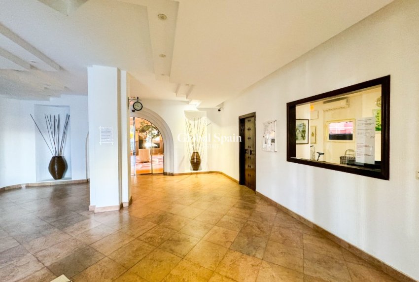 Odsprzedaż - Apartament -
TORREVIEJA - Torrevieja