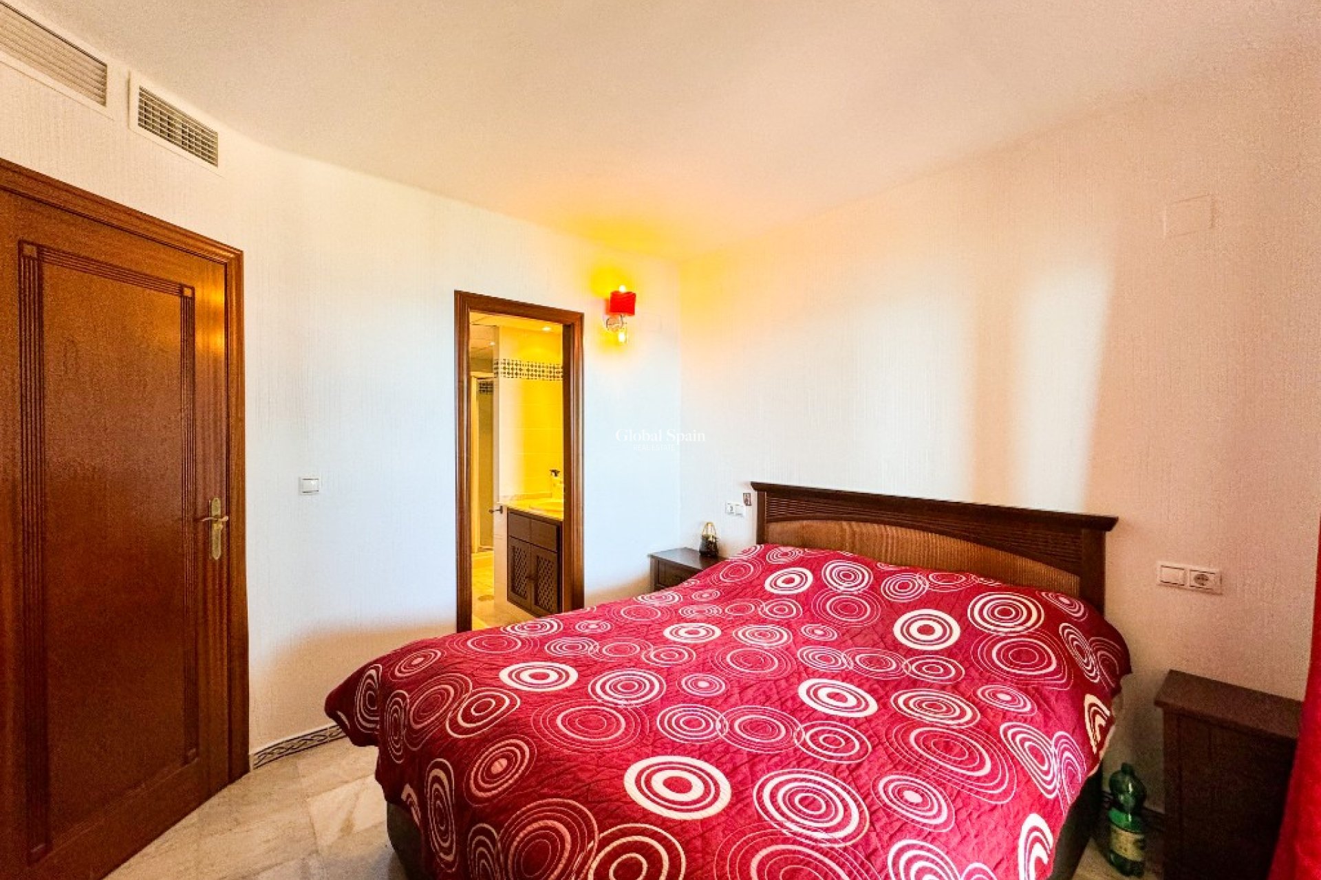 Odsprzedaż - Apartament -
TORREVIEJA - Torrevieja