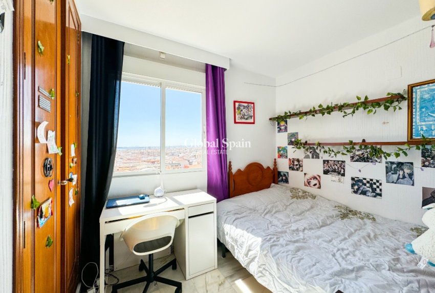 Odsprzedaż - Apartament -
TORREVIEJA - Torrevieja