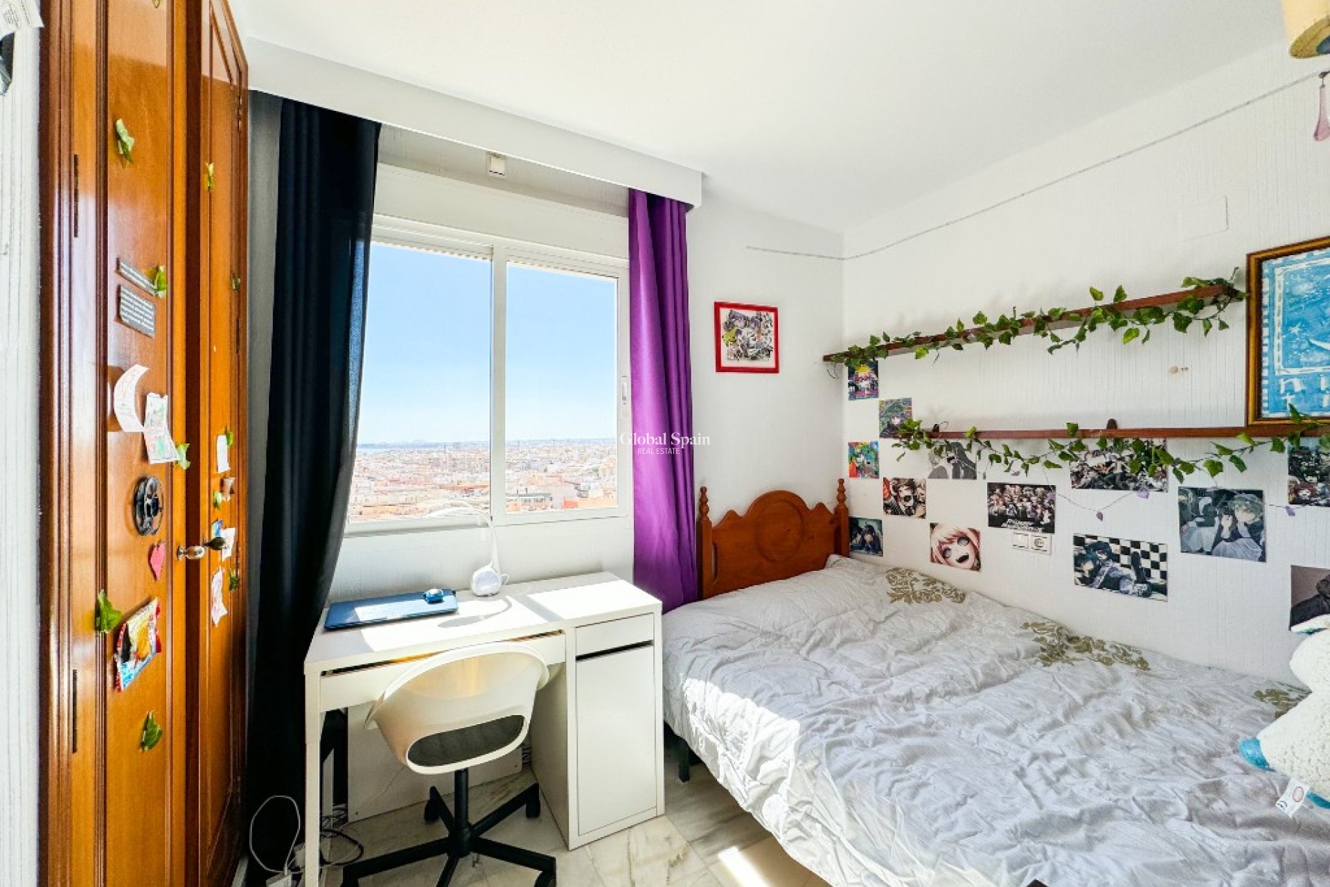 Odsprzedaż - Apartament -
TORREVIEJA - Torrevieja