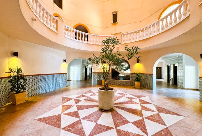 Odsprzedaż - Apartament -
TORREVIEJA - Torrevieja